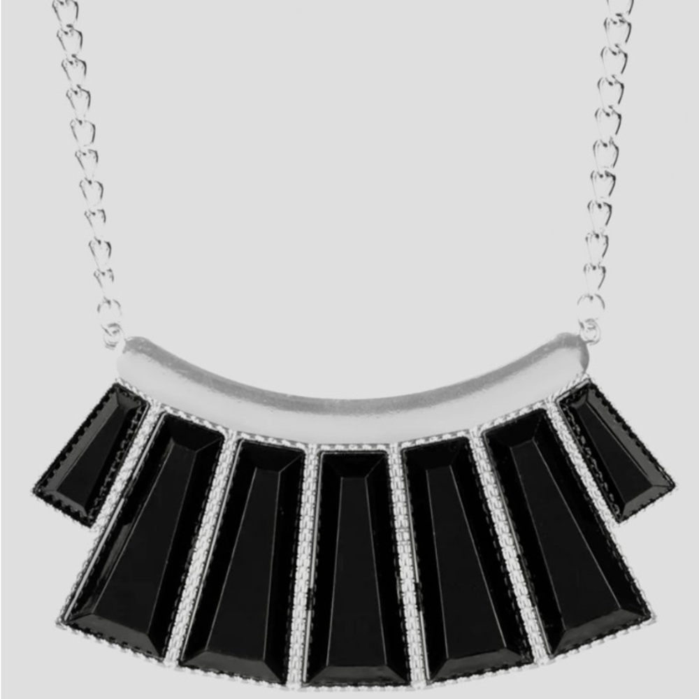 Paparazzi Silver Bib Necklace – Costume Jewelry with 7 Black Stones, Gently Used